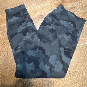 Yogalicious leggings Gray camo size XL